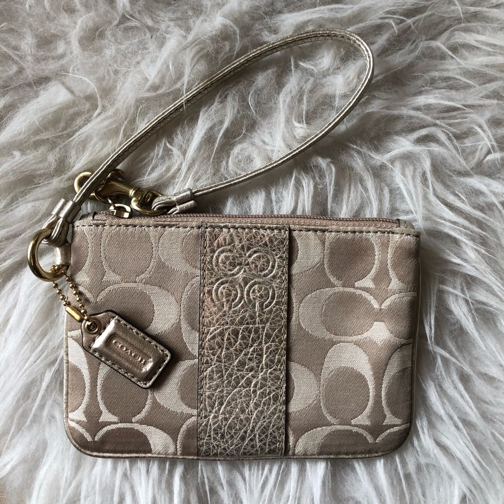 Coach | Zip Top Wristlet